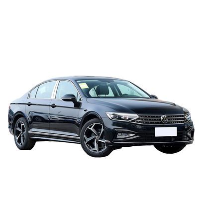 İyi bir fiyat. Elektrikli Direksiyon Sistemi 4 Kapı 5 Koltuk Sedan 210 km/h Benzin Kullanılmış Araba Volks-wagen Magotan 280TSI Lider Tip FWD çevrimiçi