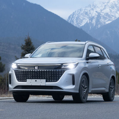 İyi bir fiyat. 5/7 Koltuk Ön/Arka Tekerlek tabanı 1585/1580mm Tekerlek tabanlı elektrikli araç Plug-In Hibrit Dongfeng Sedan çevrimiçi