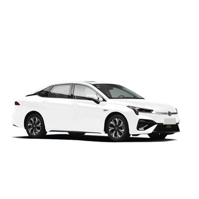 İyi bir fiyat. 130km/h saf elektrikli araba GAC AION S EV Demir Fosfat-Lityum Güç Bataryası ve 4 kapılı 5 koltuklu vücut yapısı ile araba çevrimiçi