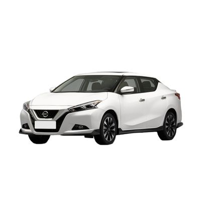 İyi bir fiyat. Benzin Sol El Dongfeng Nissan LANNIA 185 Yüksek Hızlı 4 Kapılı 5 Koltuklu Hatchback Kullanılmış Araba çevrimiçi