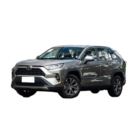 İyi bir fiyat. Deri Koltuklar To-yota RAV-4 AWD Benzin ve Hibrit Sürümler 0km Elektrikli direksiyon sistemi olan kullanılmış araba çevrimiçi
