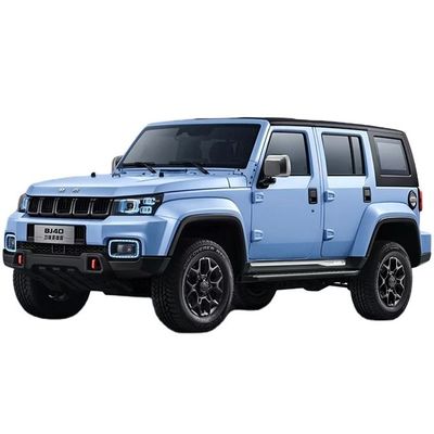 İyi bir fiyat. Bj40 Büyük SUV 2.0T 163ps 120kw 380nm Yakıt Petrol Araba 8at Pekin Otomatik LED Elektrik Deri Çok fonksiyonlu Sol çevrimiçi